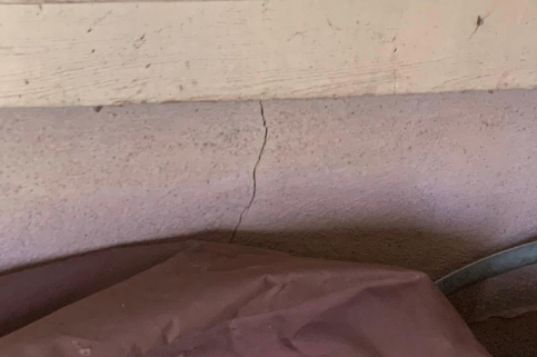 vertical crack in foundation