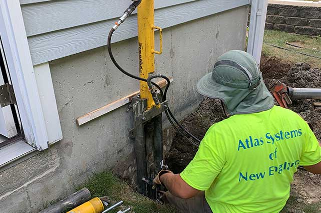 Atlas Systems engineer installing resistance pier